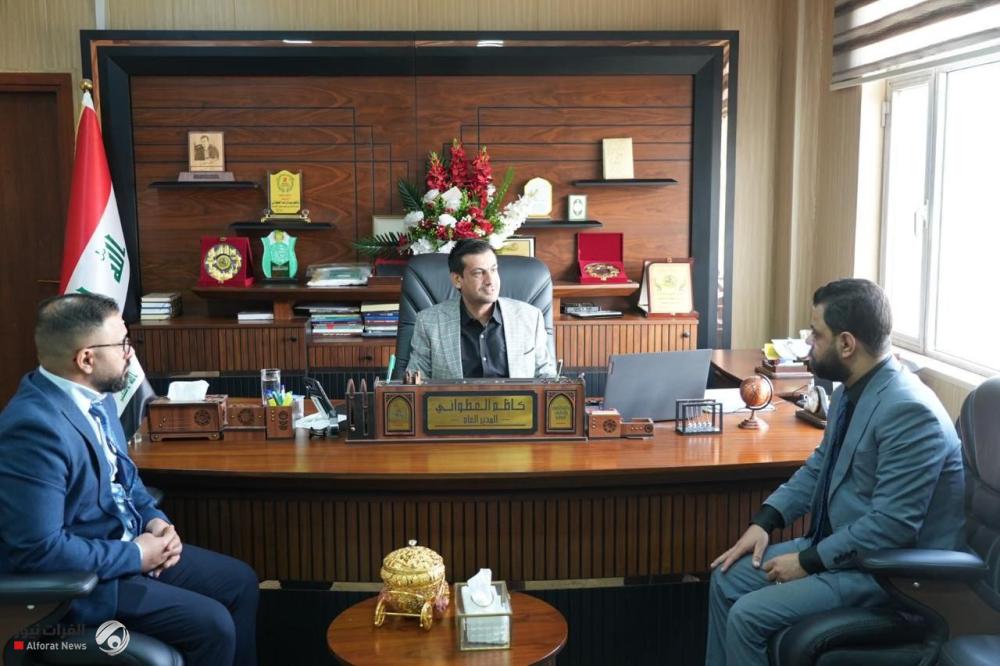 العمل وهيئة الإعلام تبحثان إدراج المؤسسات الإعلامية في الضمان وإنشاء إذاعة للوزارة