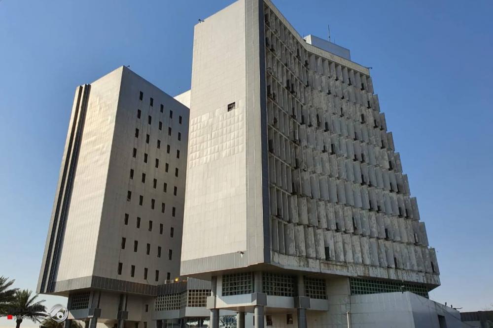 المالية تدعو الوزارات والمحافظات إلى مراجعتها لاستلام تعليمات الموازنة