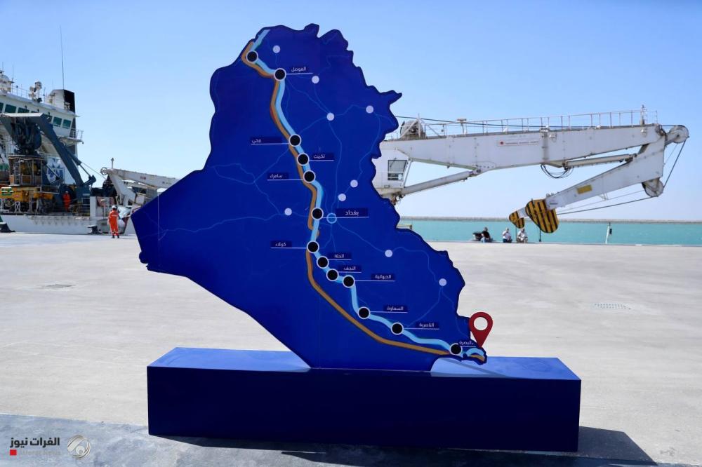 وزير النفط: الأنبوب البحري الثالث يتيح خيارات تصدير بطاقة مليوني برميل يومياً