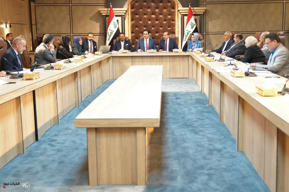 المالية النيابية تجتمع مع سامي لمناقشة الموازنة