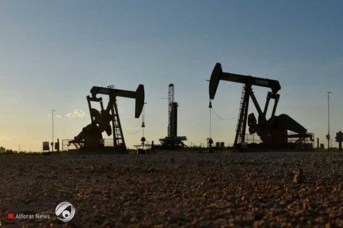 النفط يتراجع وبرنت يسجّل 82 دولاراً للبرميل