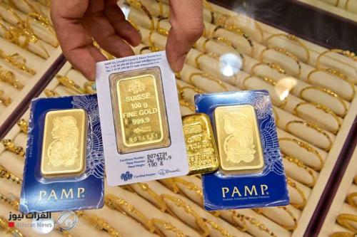عالمياً.. الذهب يرتفع والدولار ينخفض