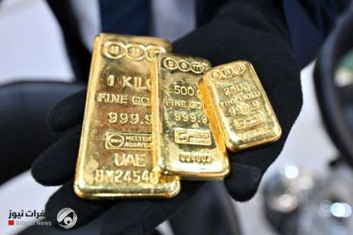 الذهب يتماسك قرب 2500 دولار
