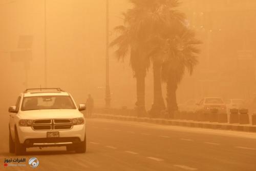 المرور العامة تحذّر السائقين من موجة الغبار وانخفاض الرؤية
