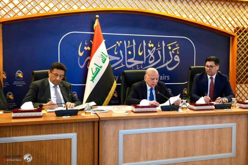 وزير الخارجية: توسيع رقعة الحرب يهدد دول المنطقة وسبباً لإدامة الصراع