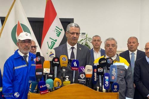 بعد حريق الزبير.. وزير النفط: خطة شاملة لتحديث وتأهيل المستودعات