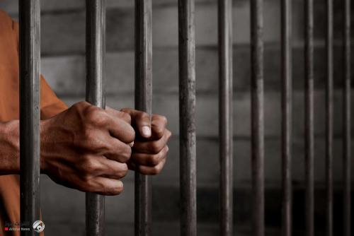 وزارة العدل تنفي صحة قائمة جنسيات سجناء داعش المنقولين من سوريا
