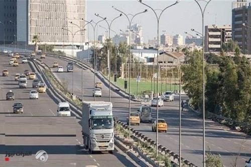 منع مرور المركبات الكبيرة على سريع محمد القاسم
