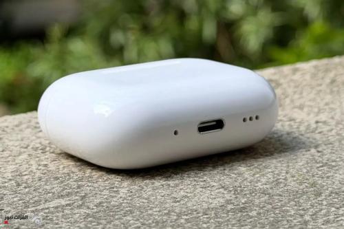 فتحات صغيرة في علبة AirPods Pro تثير التساؤلات.. ما وظيفتها؟