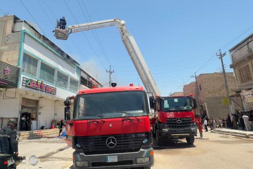 اندلاع حريق بمجمع تسويقي في البصرة