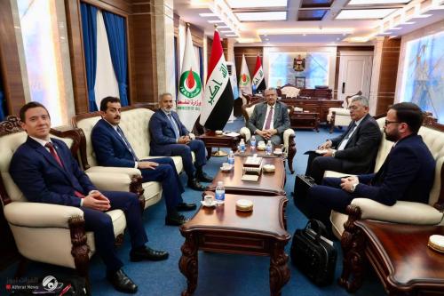 وزير النفط وأمين عام أوبك يبحثان التعاون في تحقيق استقرار الأسواق