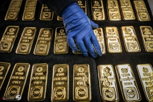 أسعار الذهب تتكبد أول خسارة أسبوعية منذ شباط