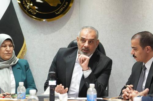 النائب الأول لرئيس البرلمان يشدد على إنصاف الكوادر التربوية تشريعياً