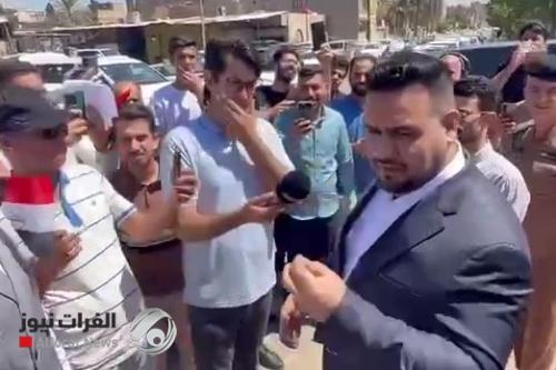 خلال 10 دقائق.. الساعدي يبشر موظفي الطبة الأوائل بعد لقاء وزير المالية {فيديو}