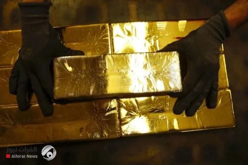 الذهب يتراجع وسط تقلبات حادة