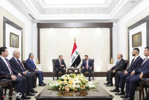 الزيدي يؤكد لبارزاني حرص الحكومة الاتحادية على حل القضايا الفنية دستورياً