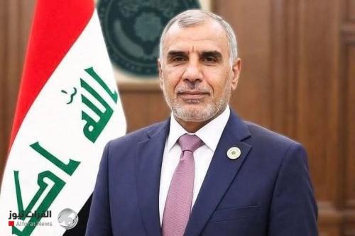 {الفرات نيوز} تنشر نص توجيه وزير المالية بمنح العلاوات والترفيعات المستحقة لموظفي الدولة