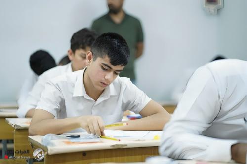 بالفيديو.. التربية: اعلان نتائج الثالث المتوسط خلال اليومين المقبلين وهي في طور التدقيق