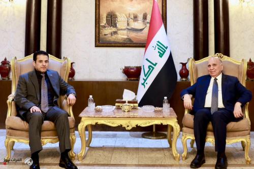 الأعرجي وفؤاد حسين يؤكدان أهمية دور الدبلوماسية العراقية في خفض التصعيد