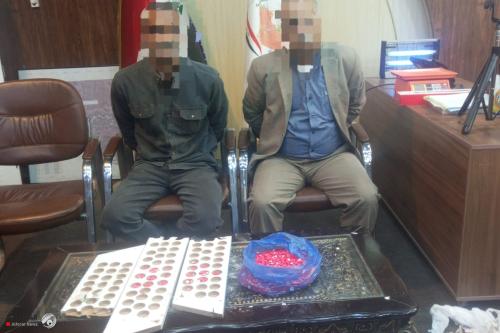 المنافذ: ضبط مسافرين أجنبيين بحوزتهما اكثر من 2000 حبة مخدرة في الشلامجة